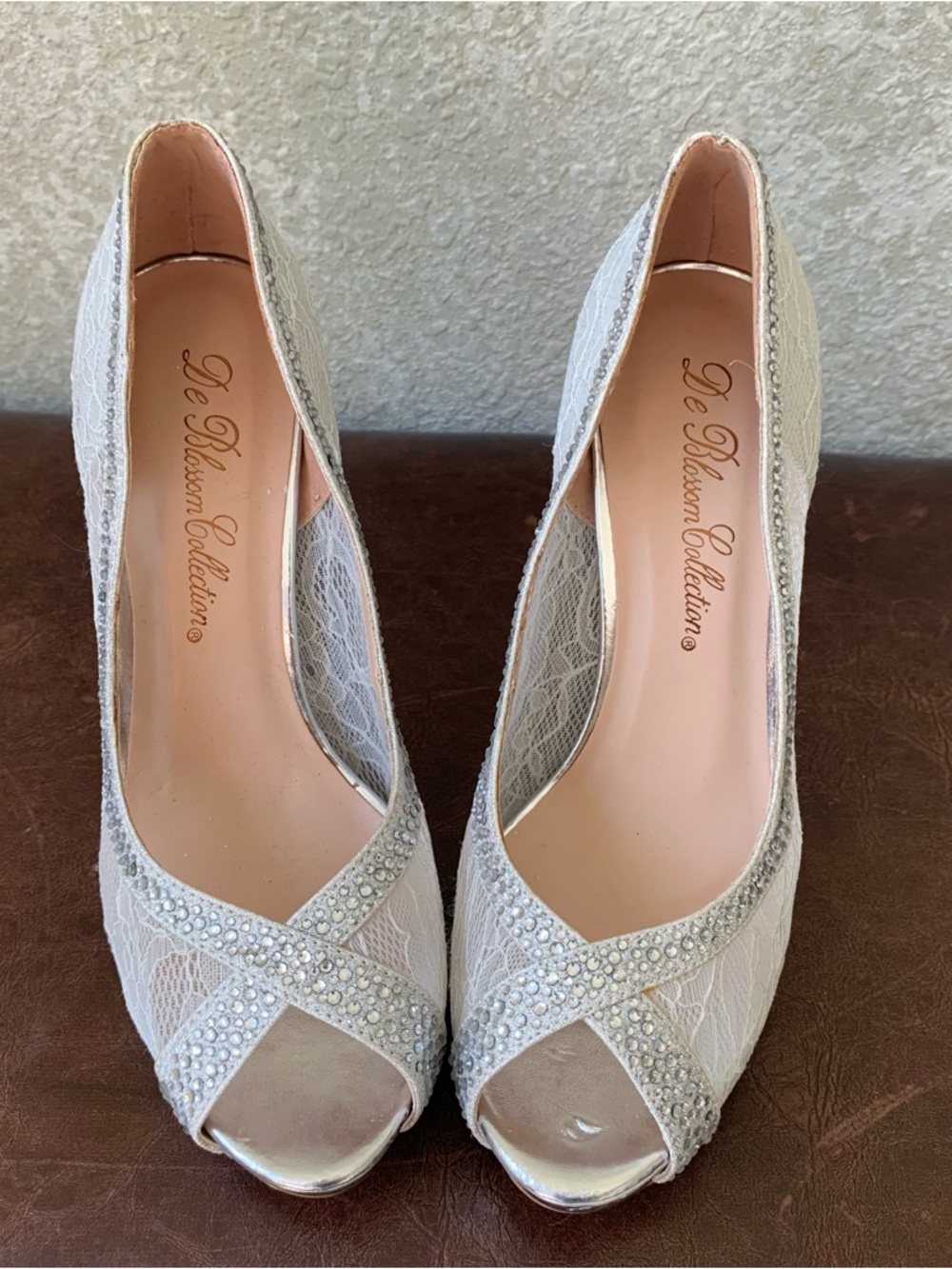 De Blossom Collection White Lace Rhinestone Peep-Toe Heels 7.5 Bride Wedding